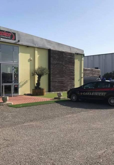 Altra razzia a Promotor Derubato pilota inglese 
