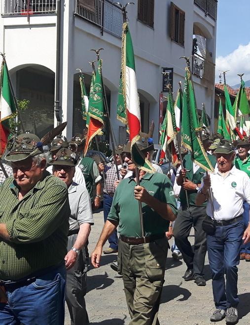 Adunata delle penne nere e festa della solidarietà