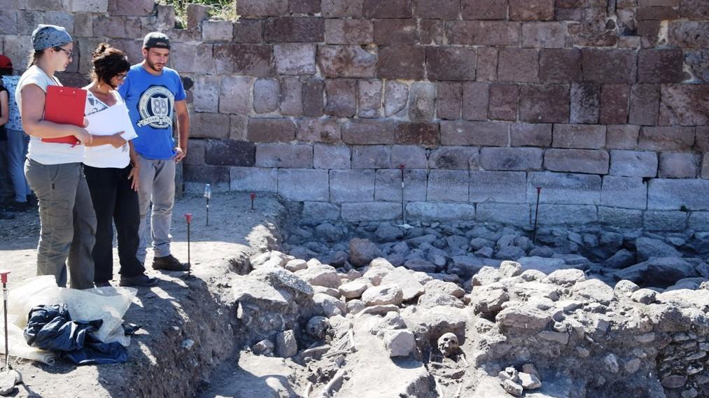 Oziei, scoperte nuove sepolture nel villaggio di Bisarcio 