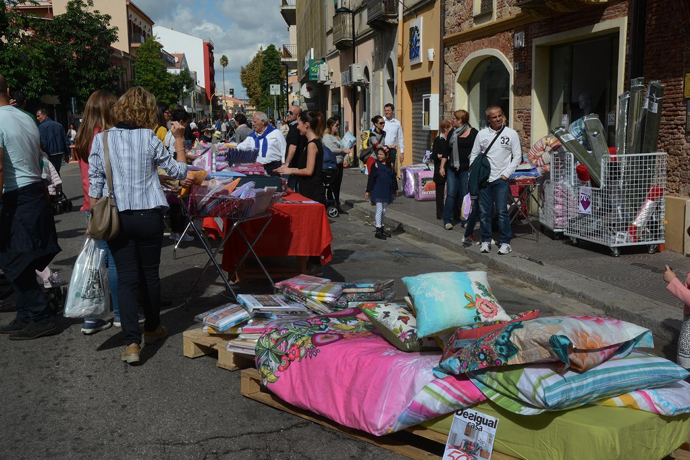 Una vecchia manifestazione organizzata dai commercianti del centro storico