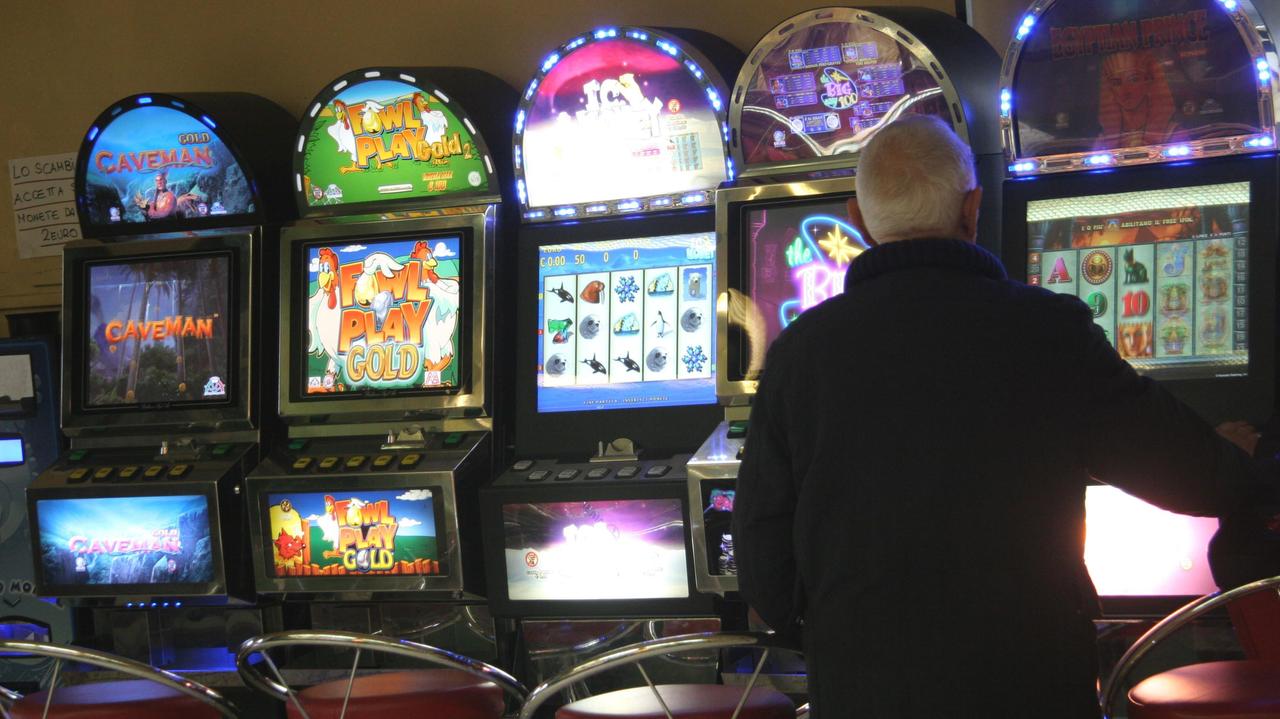 Una sala slot (foto d'archivio)