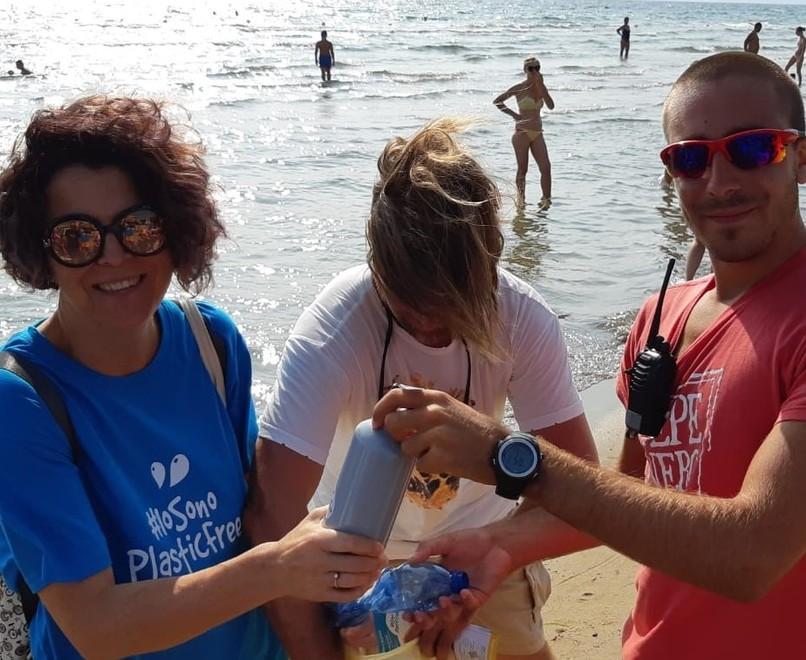 Basta plastica, iniziativa del M5s