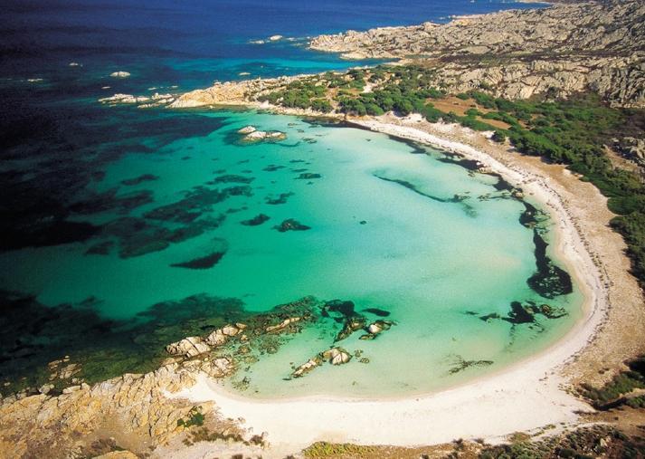 Asinara, denunciati otto turisti 