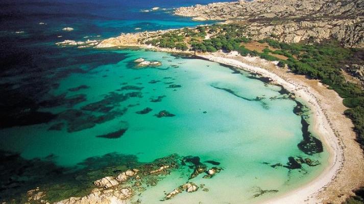Asinara, denunciati otto turisti 