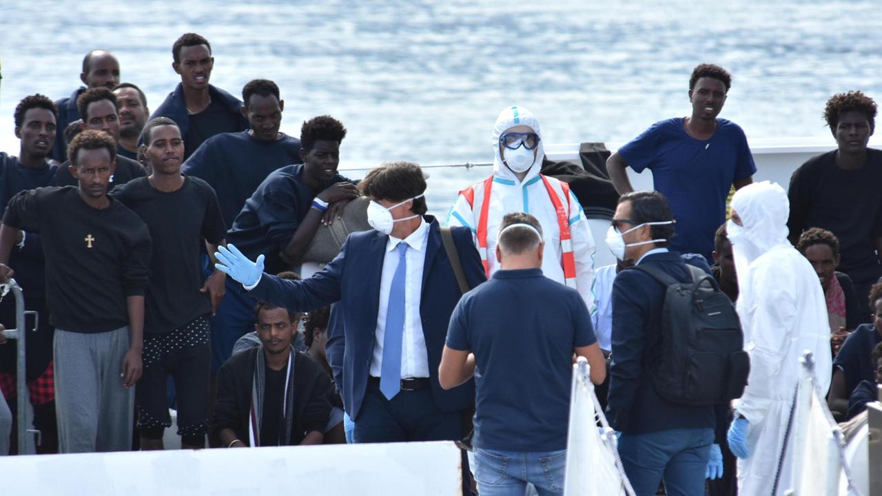 I rifugiati a bordo della Diciotti