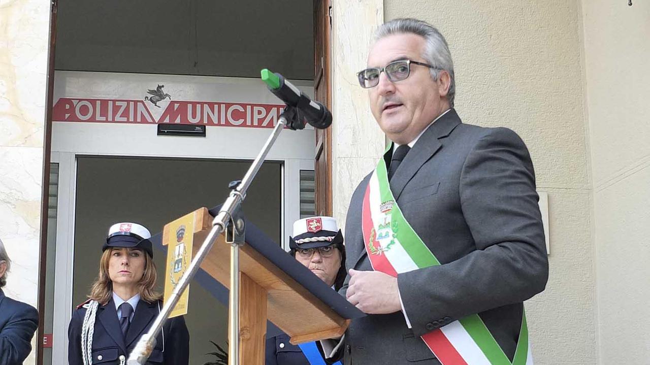 Il sindaco di San Giuliano Terme, Sergio Di Maio