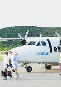 Un aereo sulla pista di La Pila