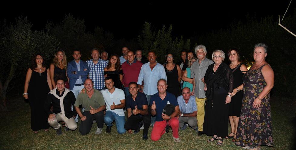 Cittadini si ritrovano a cena dopo la chiusura della Tinaia 