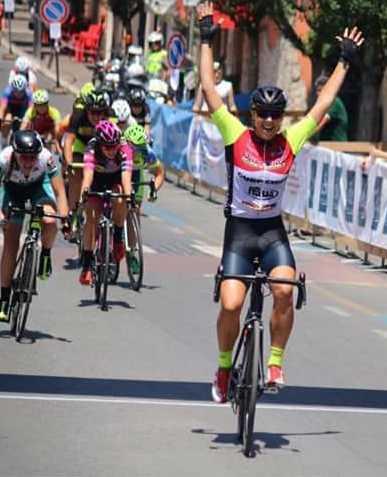 Milena, l’adolescenza in sella prima a cavallo poi in bicicletta 