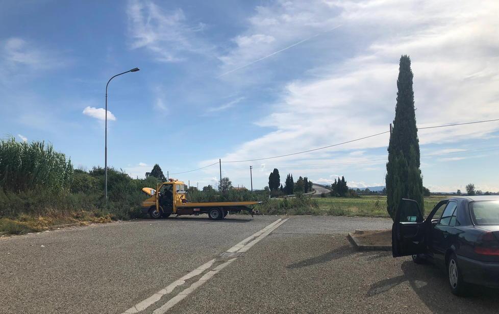 Trovato carroattrezzi rubato a Lari