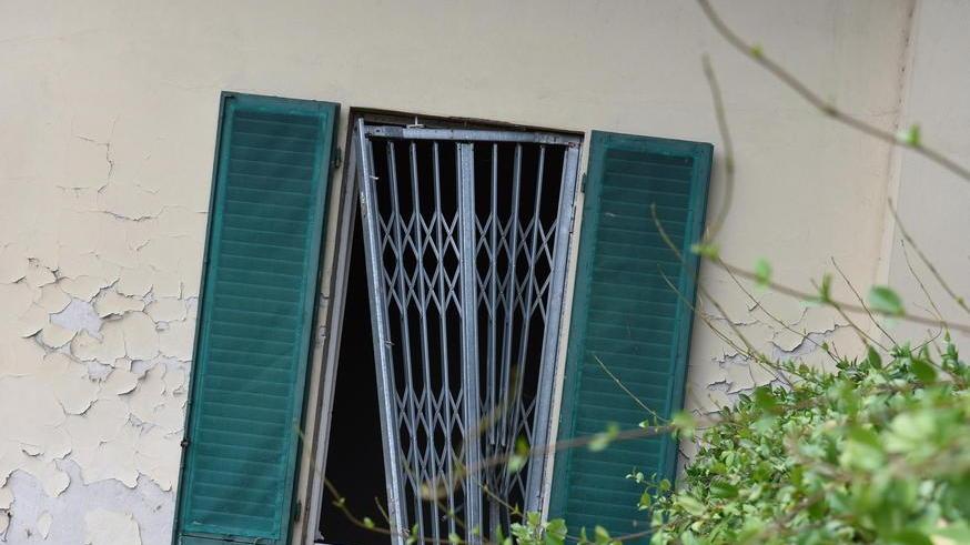 L’immobile della Provincia è ancora rifugio di sbandati