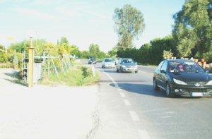 Il luogo dell’incidente lungo la via Romana (Vip)