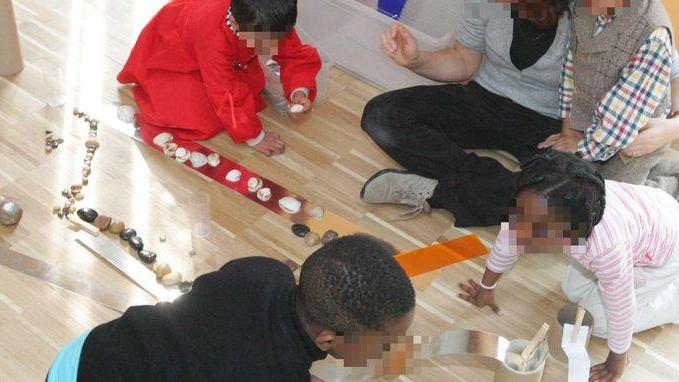 Bambini maltrattati Parla l’avvocato della maestra «È molto provata»