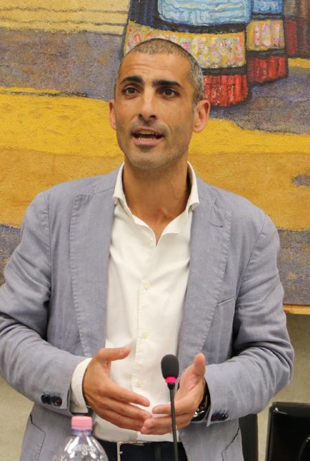 Sanità, prorogare le graduatorie dei concorsi