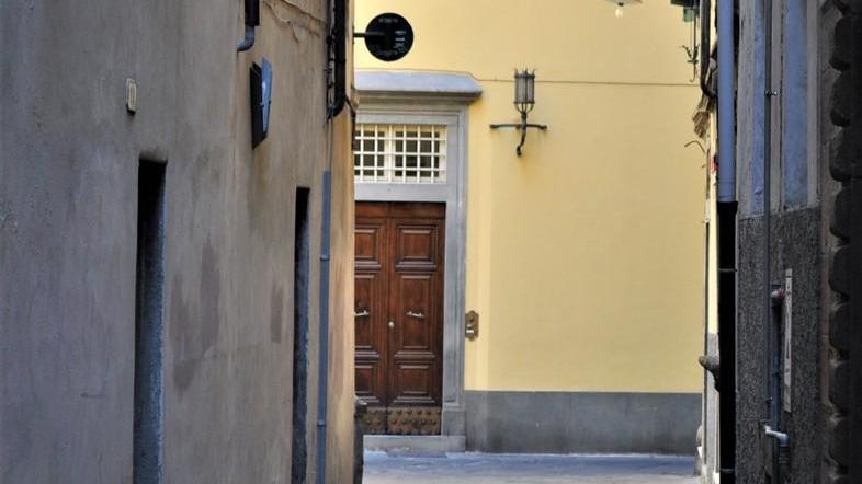 Puccia Streghi, Castruccio Castracani e il sogno della fiamma che divora tutto