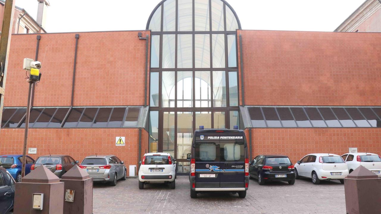 Va a processo per aver ucciso “il Colonnello”. Ma è latitante