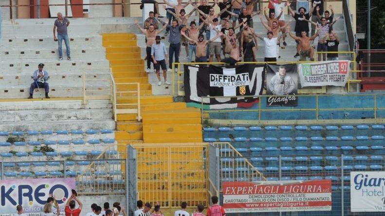 «Giornata commovente» I tifosi ringraziano la Massese dei giovanotti