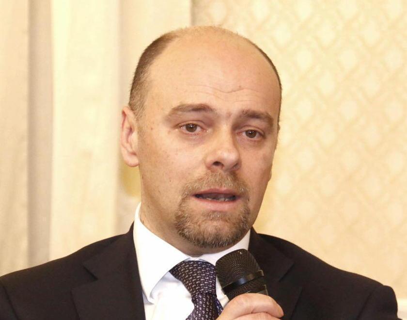 Esperto di management entrato come consigliere