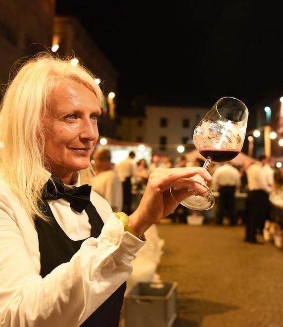 Lambruschi modenesi stasera protagonisti a “Tramonto DiVino” 