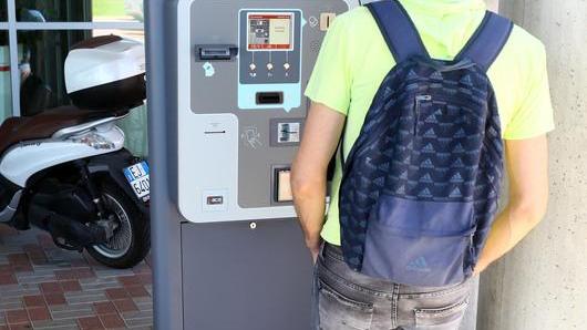 Cona, parcheggi gratis finché non ci sarà la metro