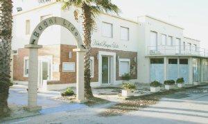 L’hotel Lido sul lungomare di Vada Ha riaperto i battenti dopo la chiusura forzata