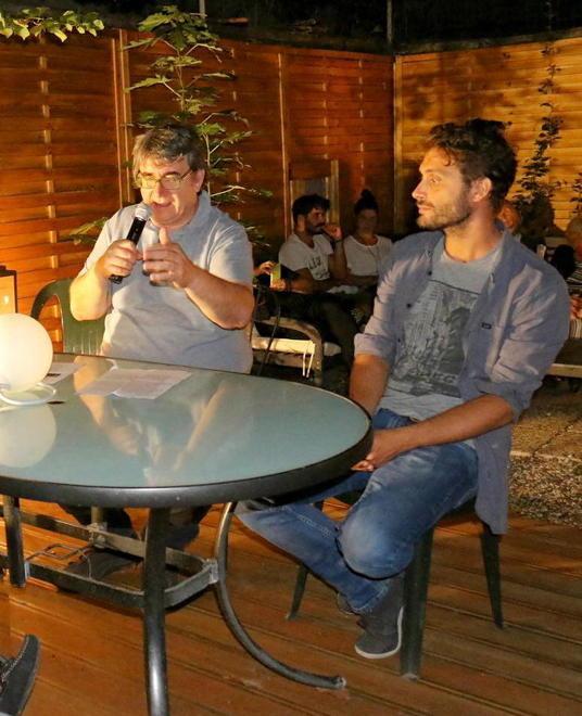 Don Biancalani fa il pienone «Ci opporremo allo sgombero» 