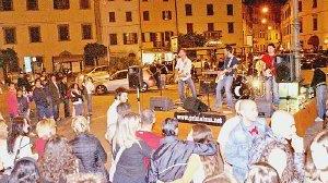 Un concerto in piazza san Francesco quando l’area poteva ospitare iniziative