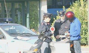 Alcuni controlli effettuati dagli agenti della polizia sul territorio per stroncare il fenomeno dell’abusivismo