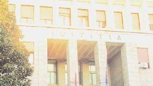 Il palazzo di giustizia a Pisa
