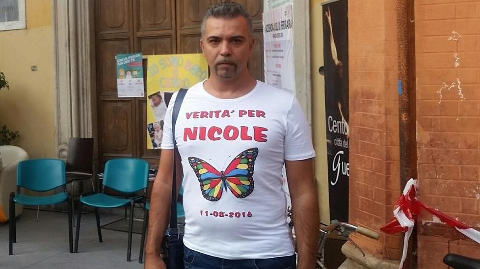 «Davanti all’Asl per sapere come è morta nostra figlia»