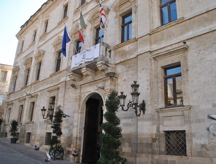 Scuole, emergenza morosi a Sassari: il 40 per cento non versa la retta per la mensa 