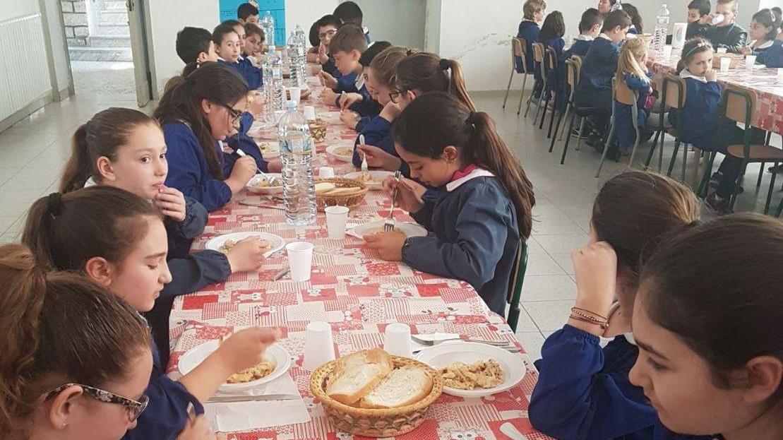 In Sardegna niente mensa scolastica per un bimbo su due 