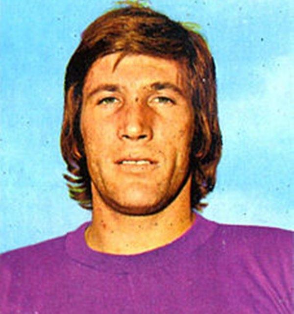 Giancarlo Galdiolo con la maglia viola