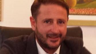 Ai domiciliari per l’indagine,difesa dal compagno avvocato