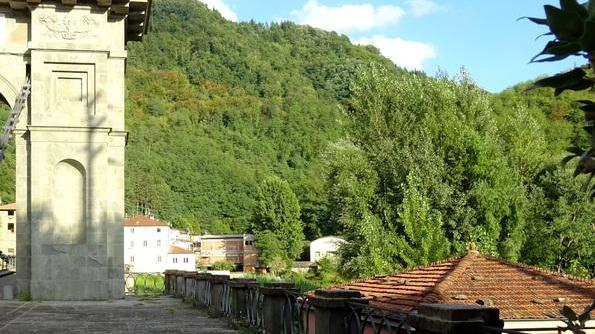 Una nuova panchina rossa contro la violenza sulle donne