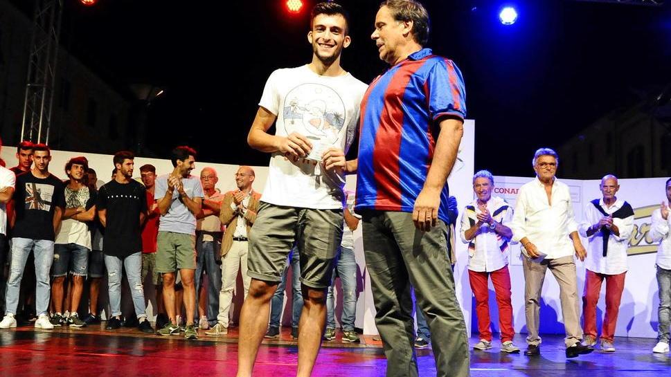 Cecina, sul palco i giocatori della promozione in C2