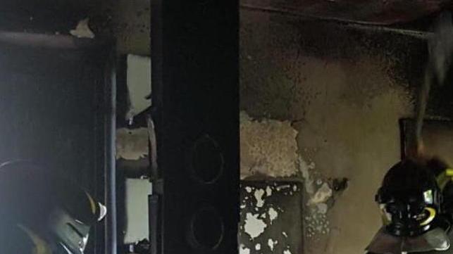 Incendio divampa in una casa Danni ingenti