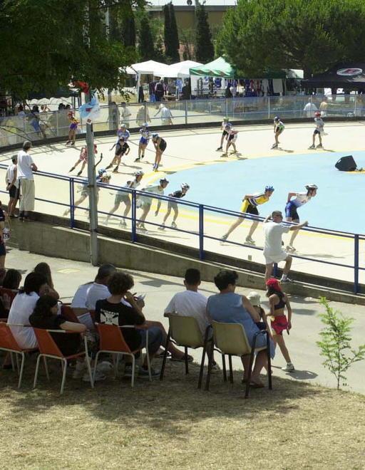 Tanti assaggi e un po’ di sport, apericena solidale al pattinodromo 