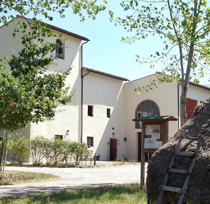 Casa di Zela, festa grande nell’aia per la riapertura 