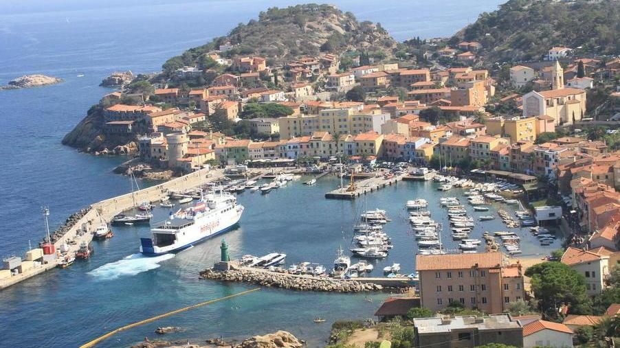 Tre equipaggi in gara Si disputa oggi il palio rinviato per maltempo