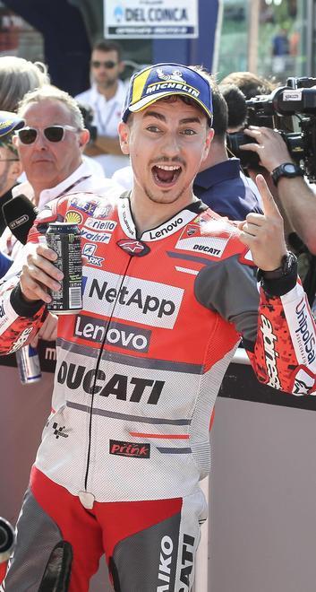 Lorenzo super, Dovi è quarto e Valentino settimo 