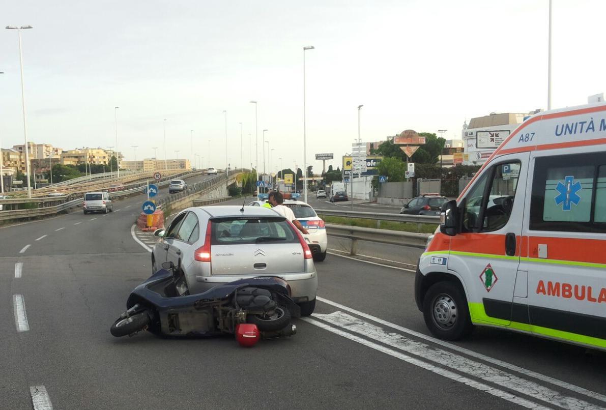 Motociclista ferito in un incidente sull'asse mediano di Cagliari
