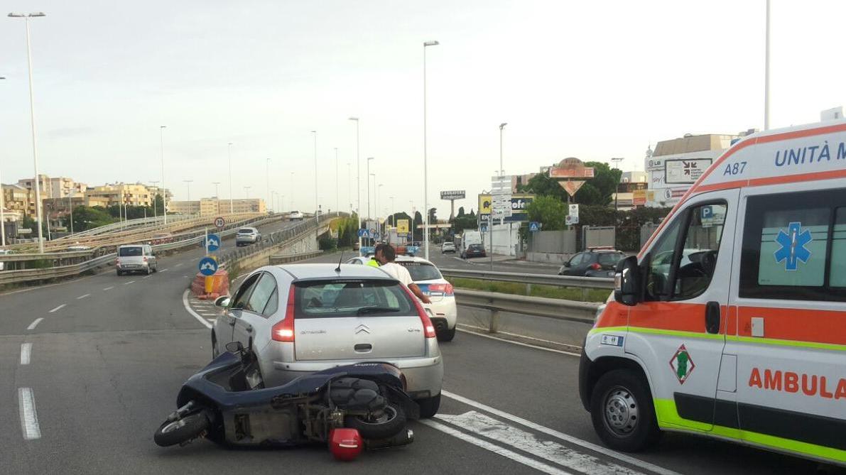 Motociclista ferito in un incidente sull'asse mediano di Cagliari