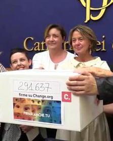 «Ho detto a mia figlia che per proteggerla convinco le persone a vaccinare i bimbi»
