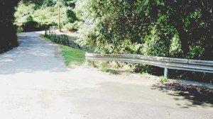 Fuoriuscita di liquami sulla strada ad Acquaviva