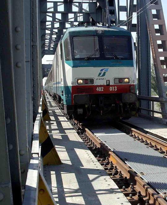 Da oggi corse aggiuntive dei treni per Santa Maria