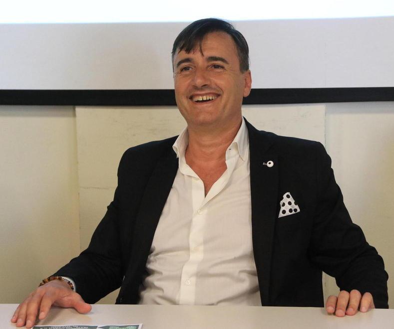 «Domenica? Chiuso», alla Confesercenti piace l’idea del M5S 