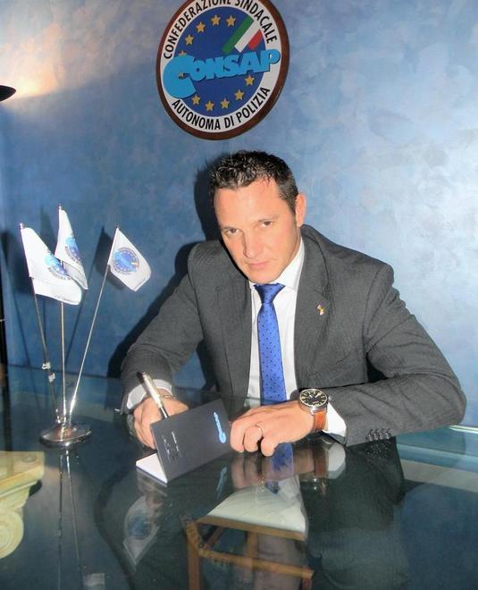 «Agenti spremuti come limoni» Sindacato contro la dirigente 