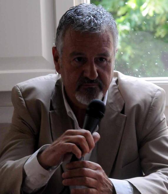 Quella lite tutta a destra Benedetti preso a ceffoni ma poi fa pace con l’alleato