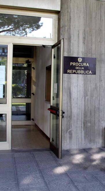 Truffa alle assicurazioni, indagine choc 